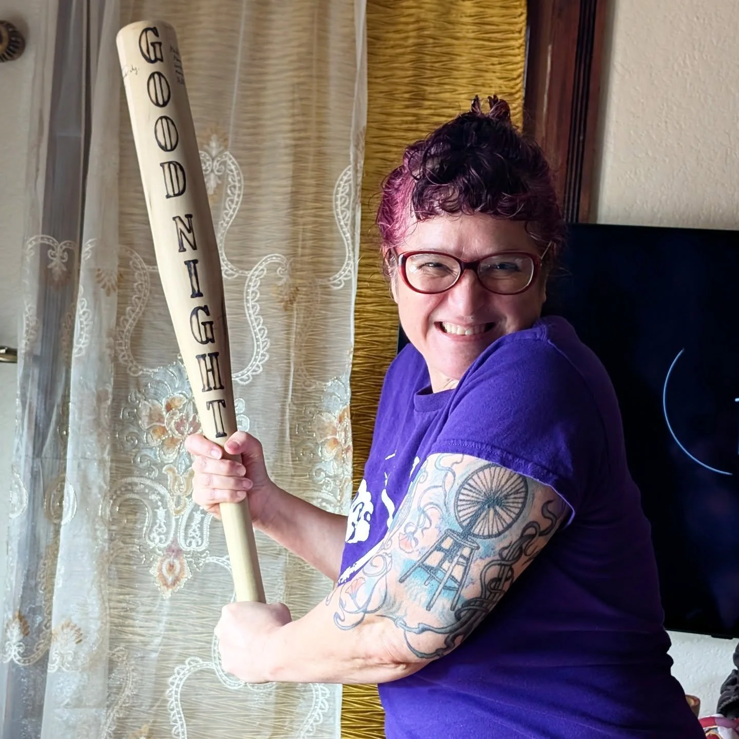 Sarah's channeling her inner Harley. Work in progress on this commissioned Harley Quinn baseball bat that I turned..

 #harleyquinn #handmade #pyrographyart