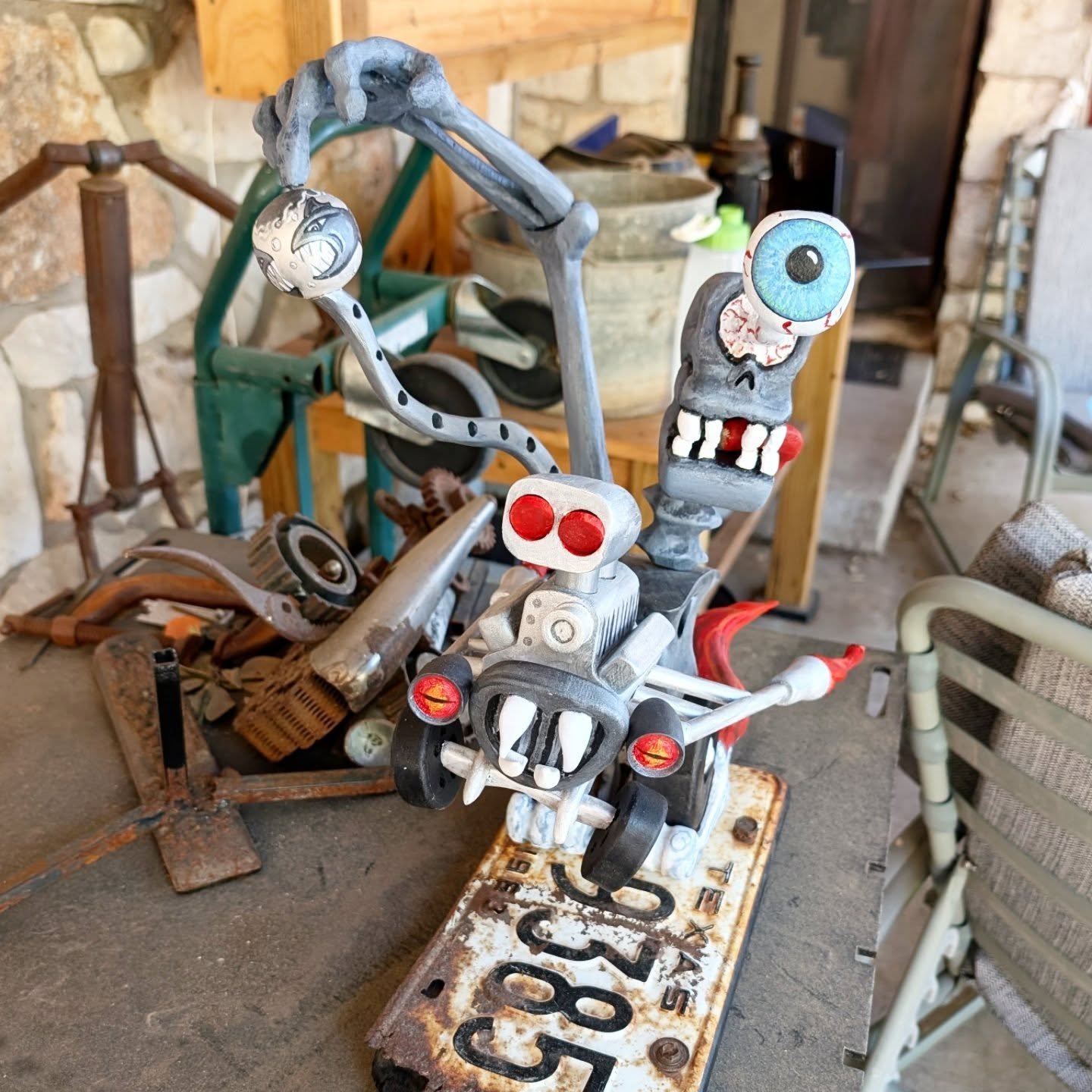 Sarah made a lot of progress today! Made me laugh when I put the head lights on and they made the hot rod look a little sleepy. She painted them while they were not attached. It's an easy fix for her. 🥱🤣

#edroth #ratfink #hotrod #woodart #woodcarv