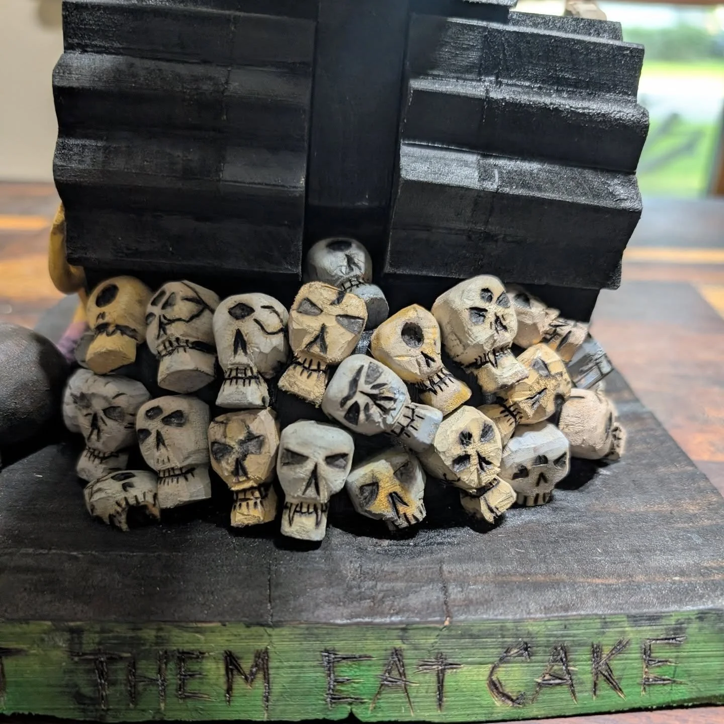 Come out to @frightgallery this Saturday from 5 to 10 and check out all the great artists and music. We are excited to show off some new pieces! Learn more at @bloodovertexas and can't wait to see you there.

#horrorart #horrorfan #letthemeatcake #su