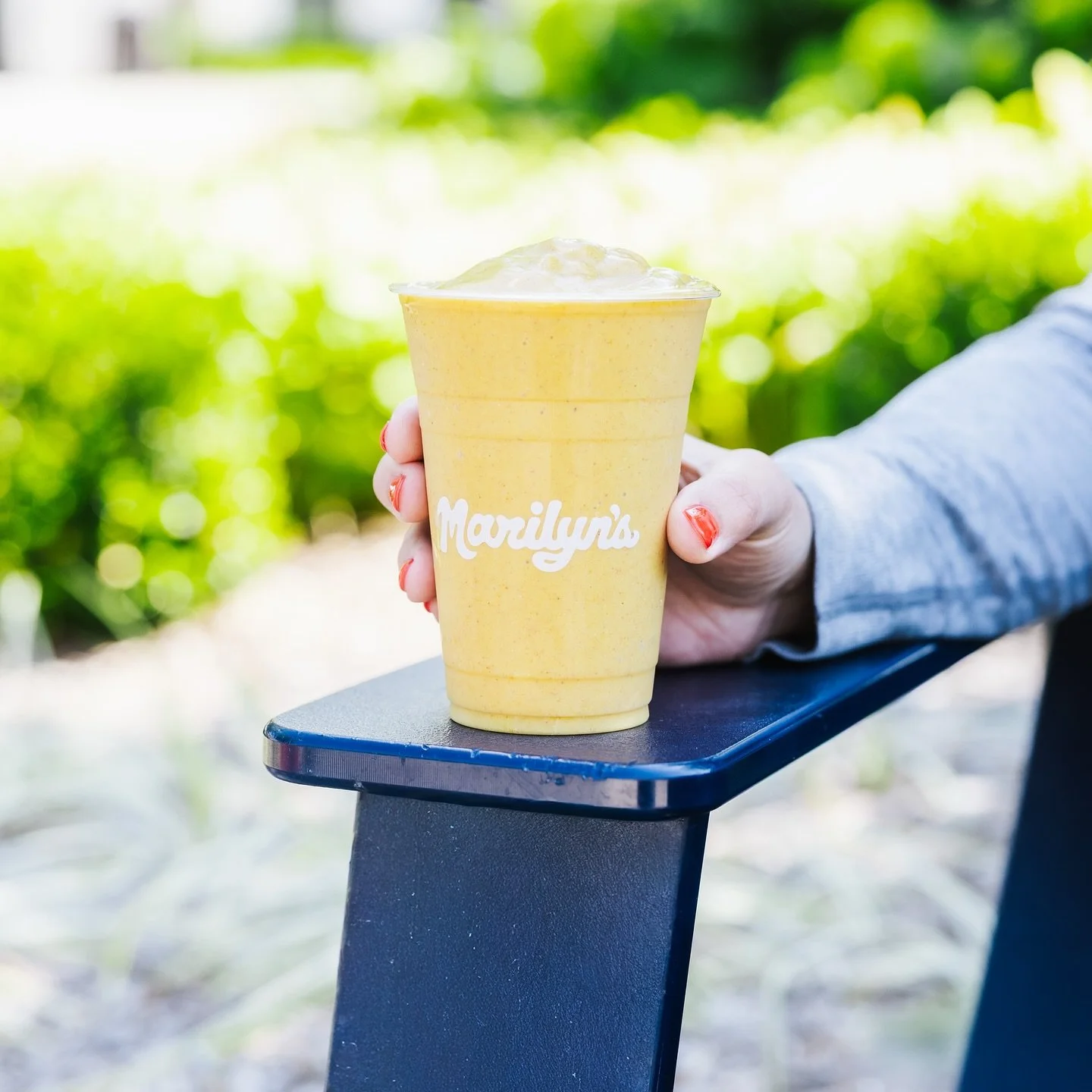 🧡 Pumpkin spice season is officially here 🧡 This one&rsquo;s only around for a little while, so get it while you can!

🌈 Inside is ALL ORGANIC: pumpkin, banana, almond butter, vanilla, autumn spices, vegan protein powder, maple syrup and almond mi