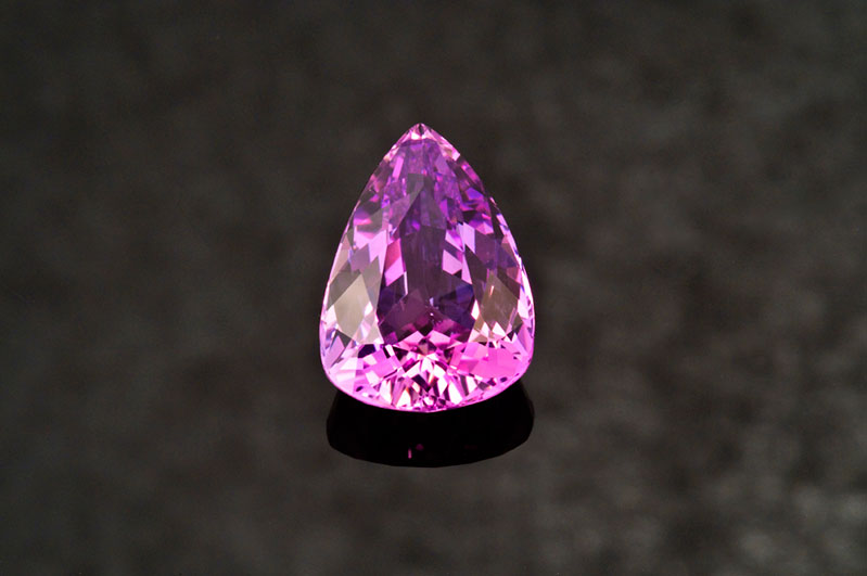  Purple-pink zoisite.&nbsp;Merelani, Tanzania, 4.28 carats, 12.18 x 8.89 x 5.61 mm. 