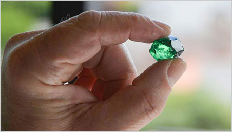 This top-quality emerald crystal is an example of the best found at the Belmont mine. (Photo: Duncan Pay/© GIA, courtesy Belmont mine)