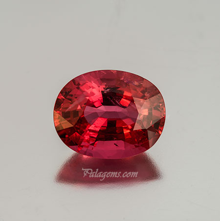 Ho ho whoa! Natural pink spinel from Mogok, Burma, 7.33 carats, 13.65 x 10.84 x 6.71 mm, Inventory #22156 . Photo: Mia Dixon.