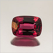 Grab it. A natural Burma spinel, 2.20 carats. Inventory #18980 . (Photo: Mia Dixon)