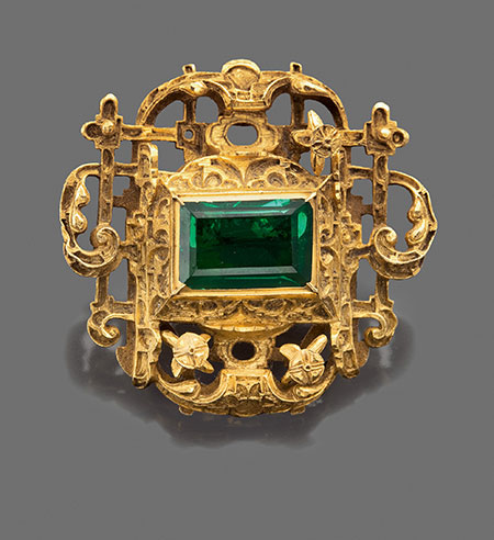 A Renaissance Colombian emerald-set gold jewel recovered from the shipwreck of the Spanish galleon, Nuestra Señora de Atocha, Florida Keys, 1622, sold Sotheby's New York, 1 February 2013, Sale N08964, Lot 11. (Photo: Sotheby's Picture Library)