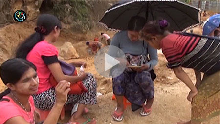 The plot thickens. Small-scale miners may receive plots in Mogok, according to this Democratic Voice of Burma story and video .