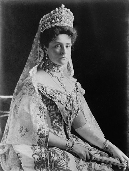 The Last Empress. Alexandra Feodorovna, 1908. (Photo: Boasson and Eggler)