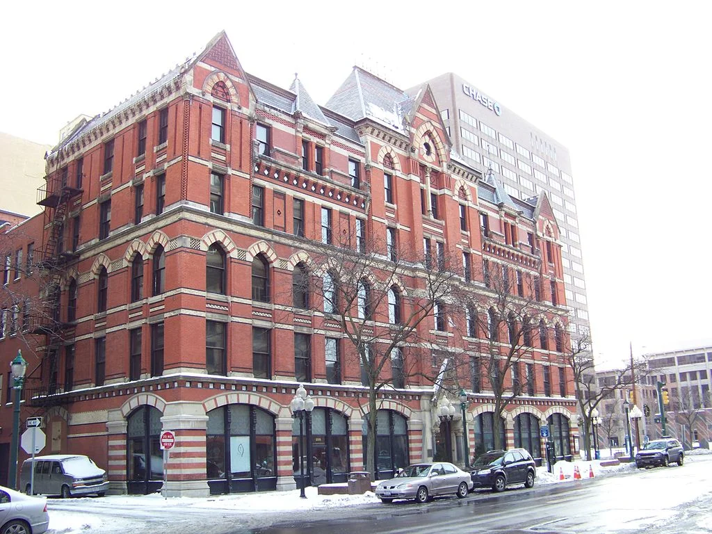 The building as it appeared in January 2008. (Photo: Lvklock via Wikipedia)