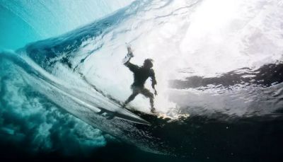 BEHIND THE SEEN Director: Francesco Campello Surf and freediving through the eyes of Matt Rott, an athlete and adventure/travel journalist who spends six months a year in Micronesia and the rest of the year on the road.