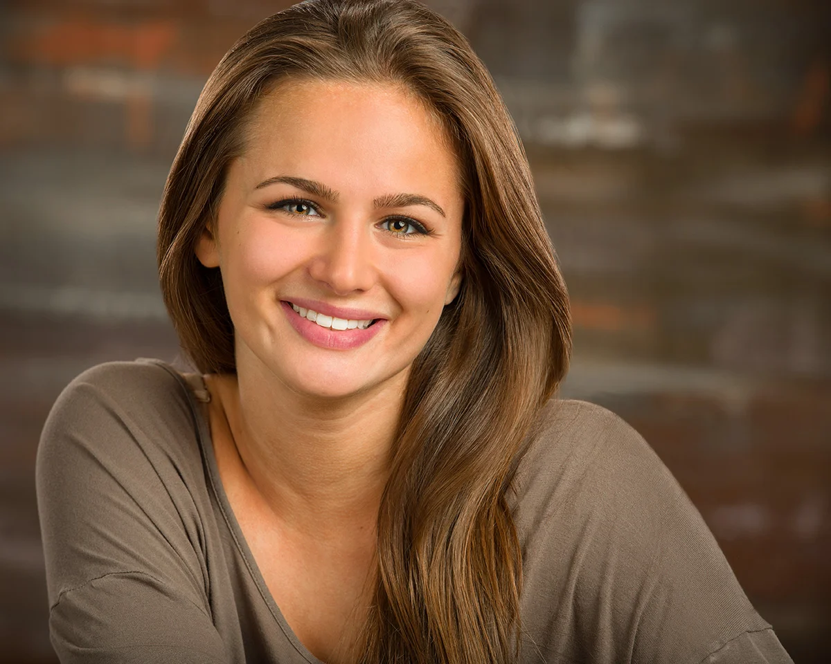 High School Senior Pictures- Marissa's Indoor Session