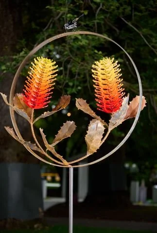  Close your colour scheme for the flowers - block yellow, orange or red, rainbow, or colour-fade in any colour including pinks. 