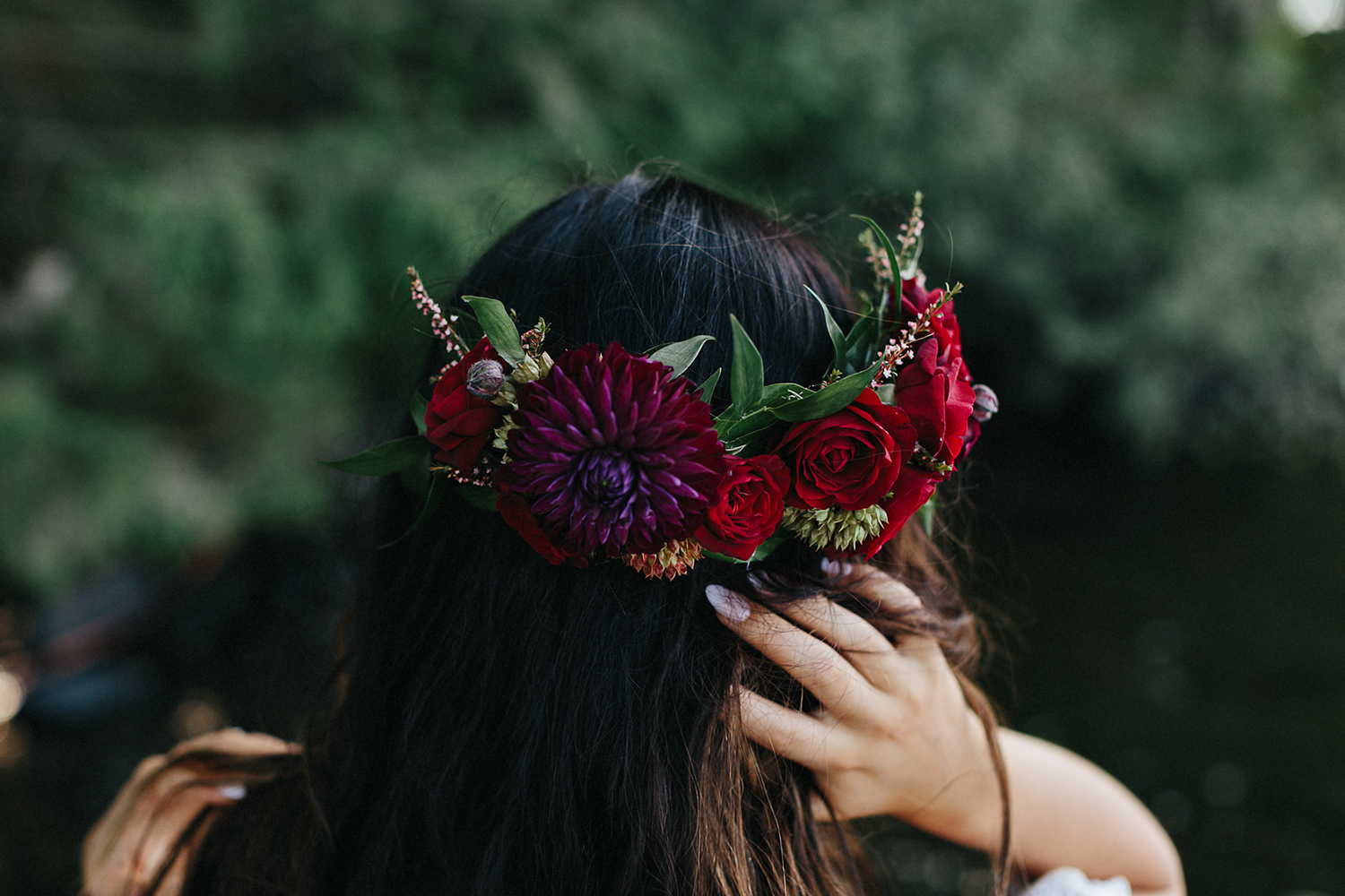 Toronto-Wedding-Photography-Muskoka-Wedding-Lakeside-Forest-Theme-Boho-Bride-Green-Wedding-Shoes-modern-Bridal-flower-crown-inspiration-bride-style.jpg