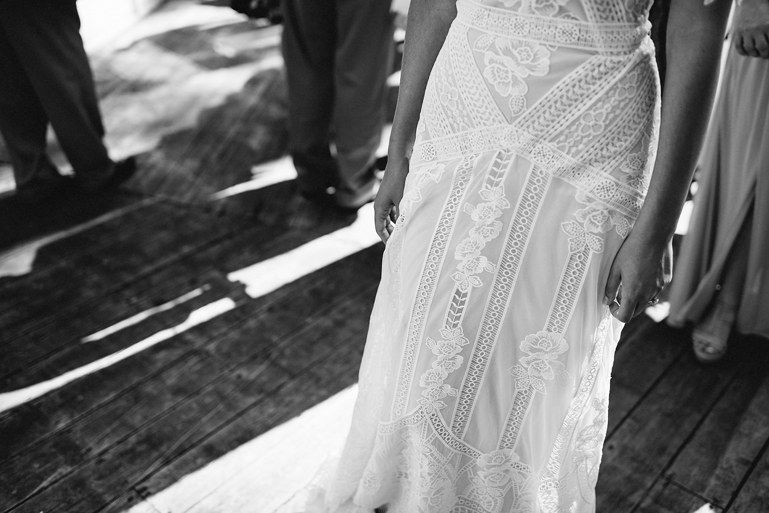 Muskoka-Cottage-Wedding-Photography-Photographer_Photojournalistic-Documentary-Wedding-Photography_Vintage-Bride-Lovers-Land-Dress_Rue-Des-Seins_Dress-Details-Sunset.jpg