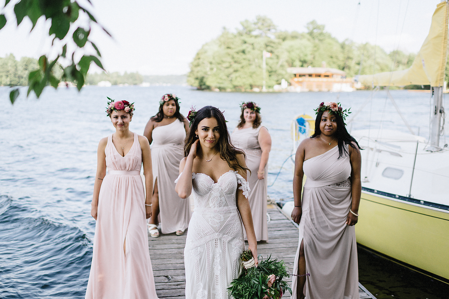 Muskoka-Cottage-Wedding-Photography-Photographer_Photojournalistic-Documentary-Wedding-Photography_Vintage-Bride-Lovers-Land-Dress_Rue-Des-Seins_Boho-Bride-and-bridal-party-badass-pose.jpg