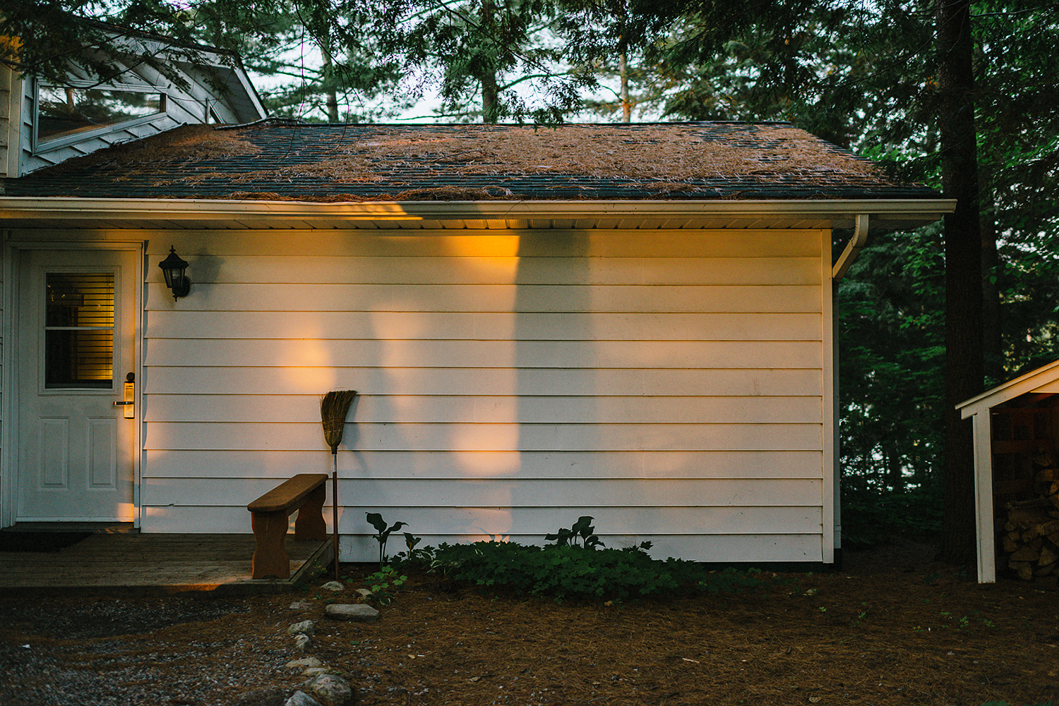 Muskoka-Cottage-Wedding-Photography-Photographer_Photojournalistic-Documentary-Wedding-Photography_Forest-Boho-Wedding-Sunset-Light.jpg