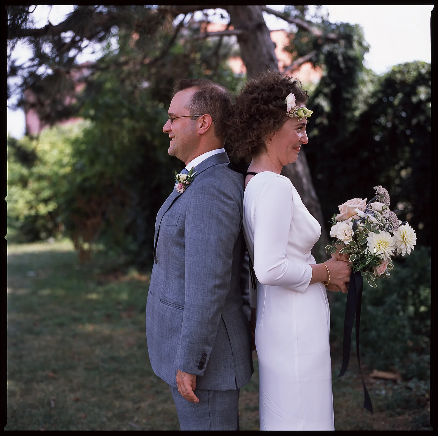 Ali-+-Sarah-Slide-Film-Hasselblad-501cm-6x6_003.jpg