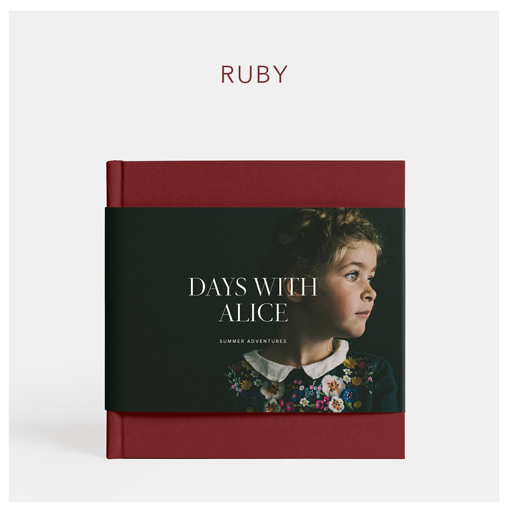 RUBY-COFFEE-TABLE-ALBUM-SWATCH-TORONTO-WEDDING-PHOTOGRAPHER-WEDDING-ALBUM-DESIGN.jpg