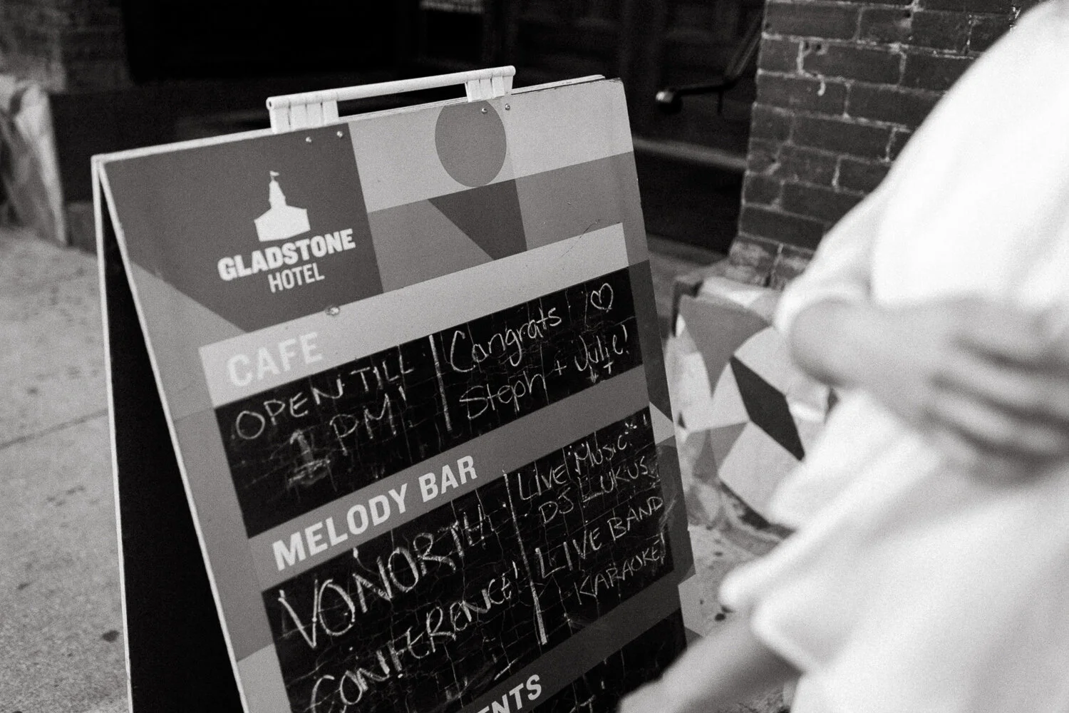 130-Gladstone-Hotel-Real-Wedding-Same-Sex-Couple-Toronto-Photographer-3B-Photography-198.JPG
