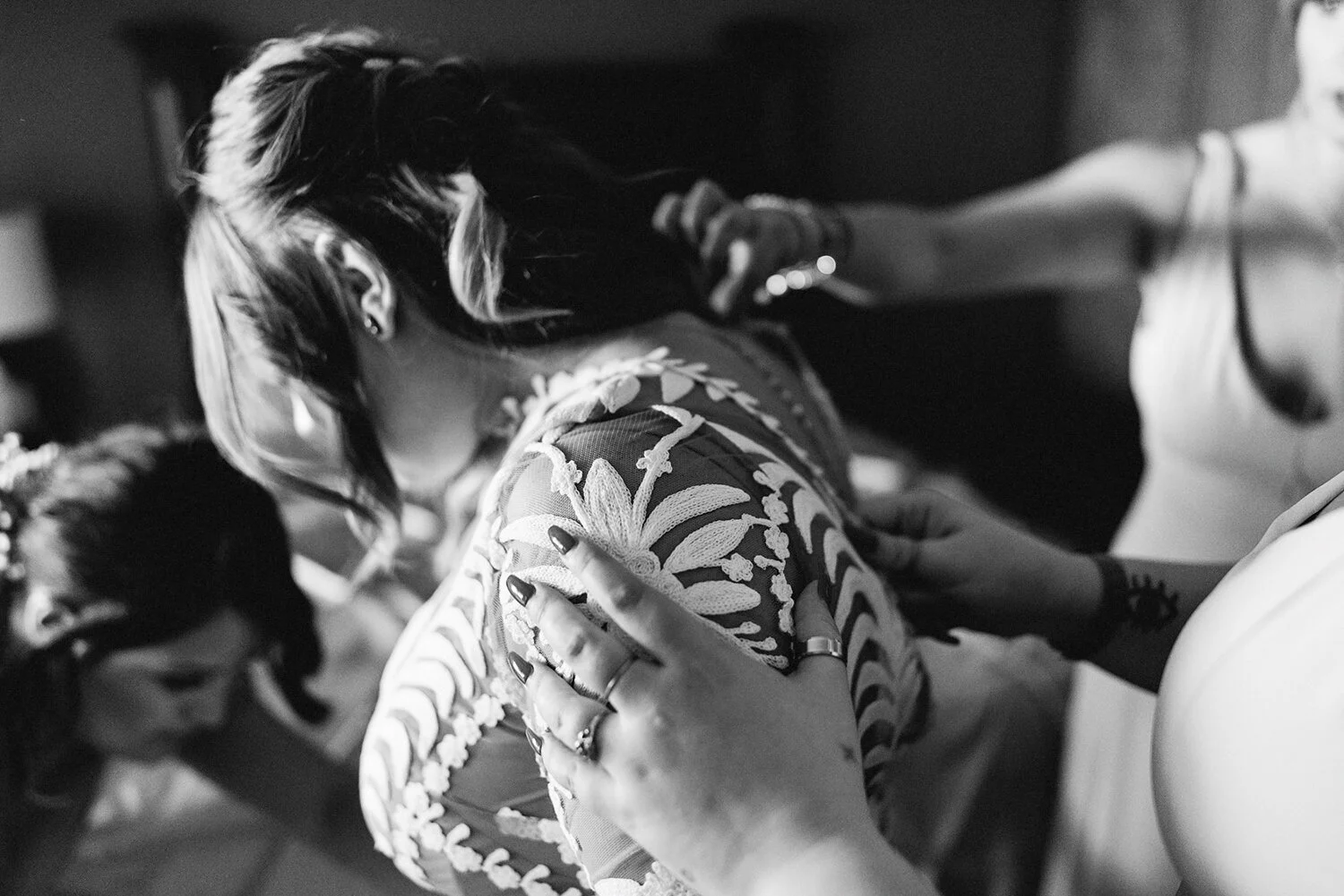 381-destination-wedding-cabo-san-lucas-ventanas-private-residence-alternative-toronto-wedding-photographer-bride-getting-ready-tattooed-bride-dressing-with-help-from-bridesmaids-candid-moments-artistic-documentary.JPG