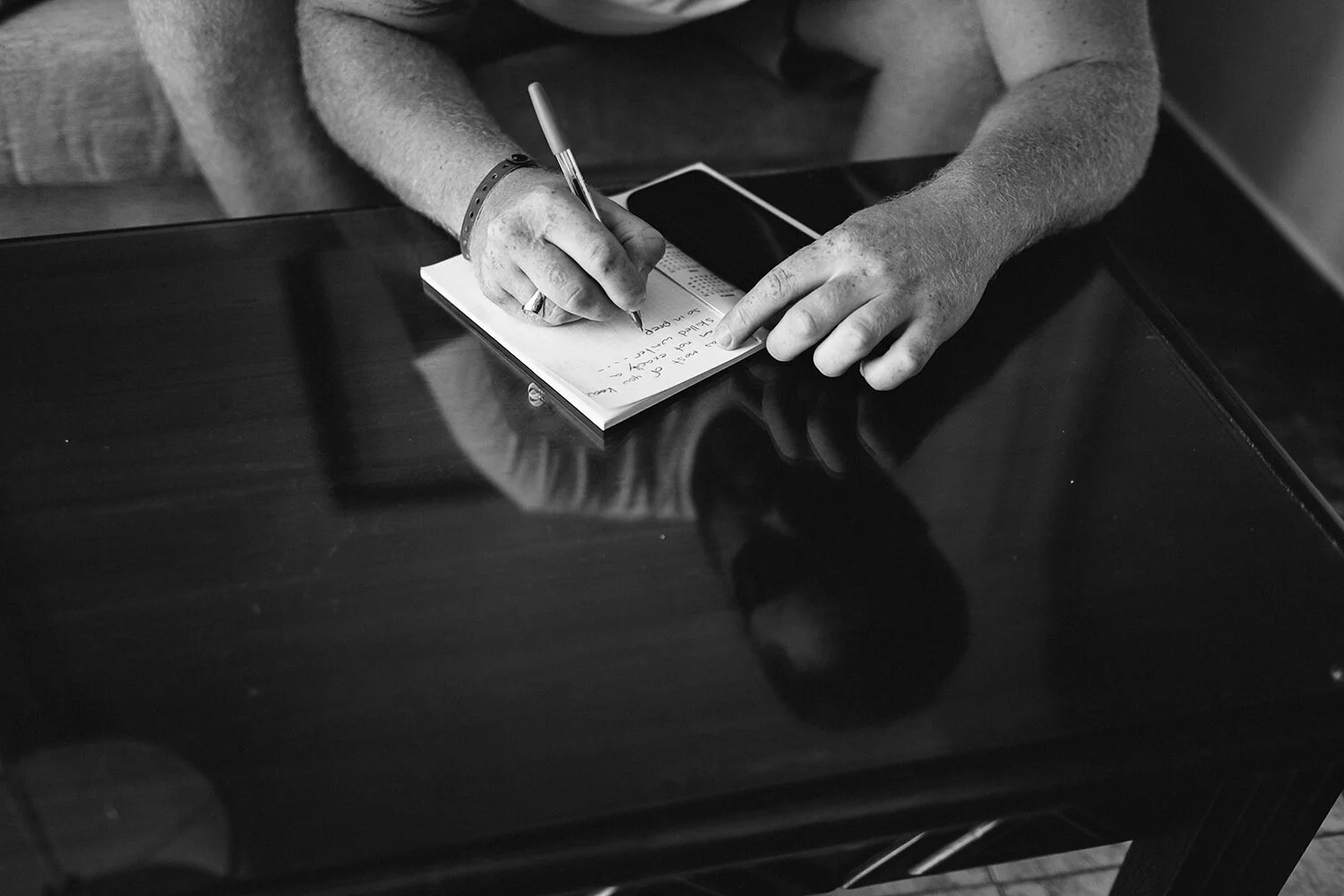 391-cabo-san-lucas-wedding-travelling-destination-wedding-photographer-based-out-of-toronto-best-wedding-photographers-hipster-trendy-documentary-style-mexico-wedding-details-groom-getting-ready-groomsmen-speech-writing.JPG