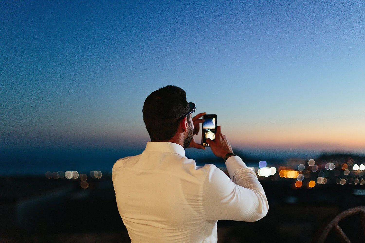 443-cabo-san-lucas-junebug-weddings-green-wedding-shoes-toronto-wedding-photographer-3b-photography-ventanas-private-club-mexico-reception-view-guest-candid.JPG