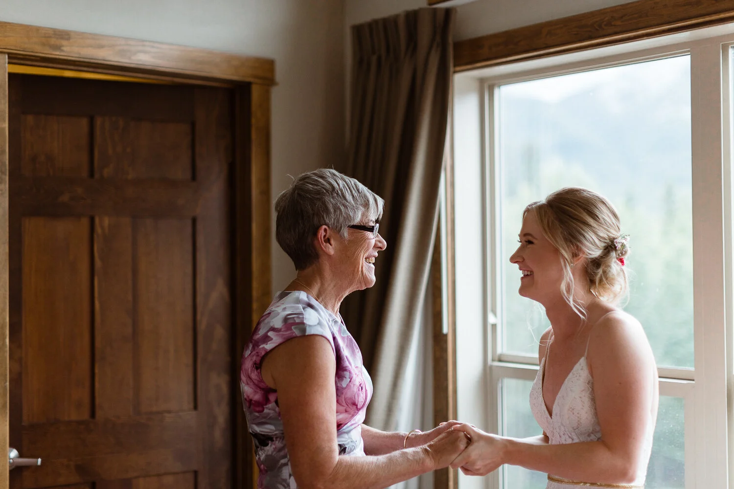 14-Canmore-Alberta-Real-Wedding-Best-Wedding-Photographers-20.JPG