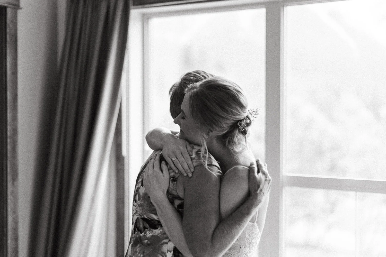 15-Canmore-Alberta-Real-Wedding-Best-Wedding-Photographers-19.JPG