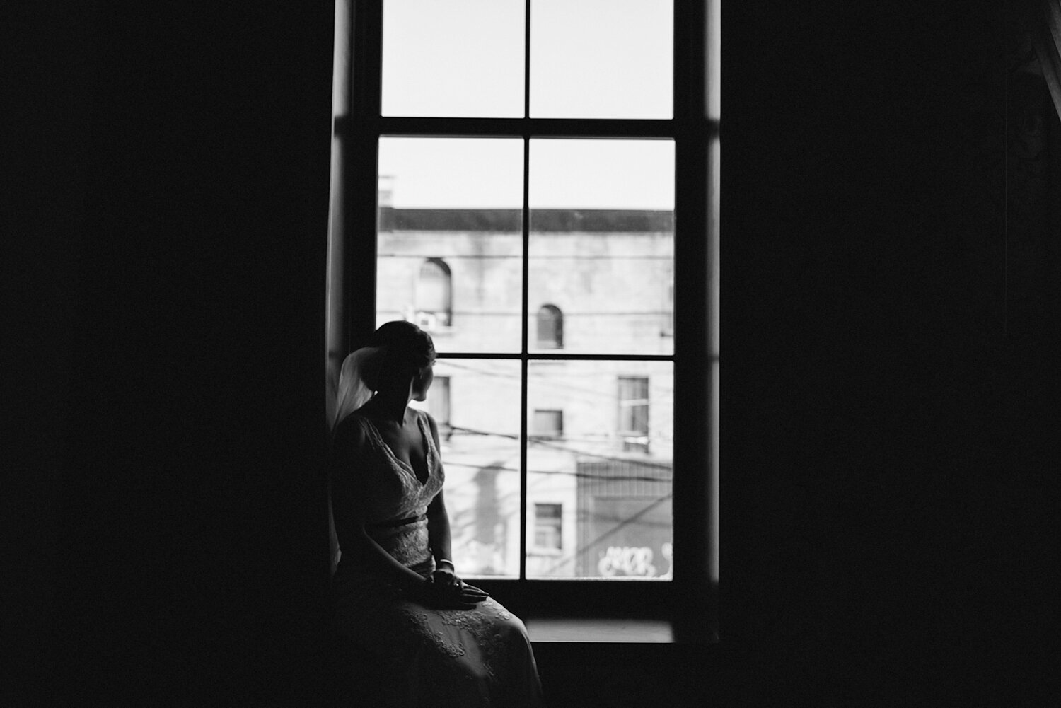 16-broadview-hotel-real-wedding-in-downtown-toronto-best-venues-broadview-hotel-wedding-photos-analog-wedding-photography-19.JPG