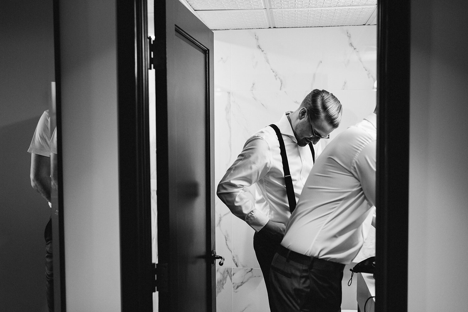 20-broadview-hotel-real-wedding-in-downtown-toronto-best-venues-broadview-hotel-wedding-photos-analog-wedding-photography-3.JPG