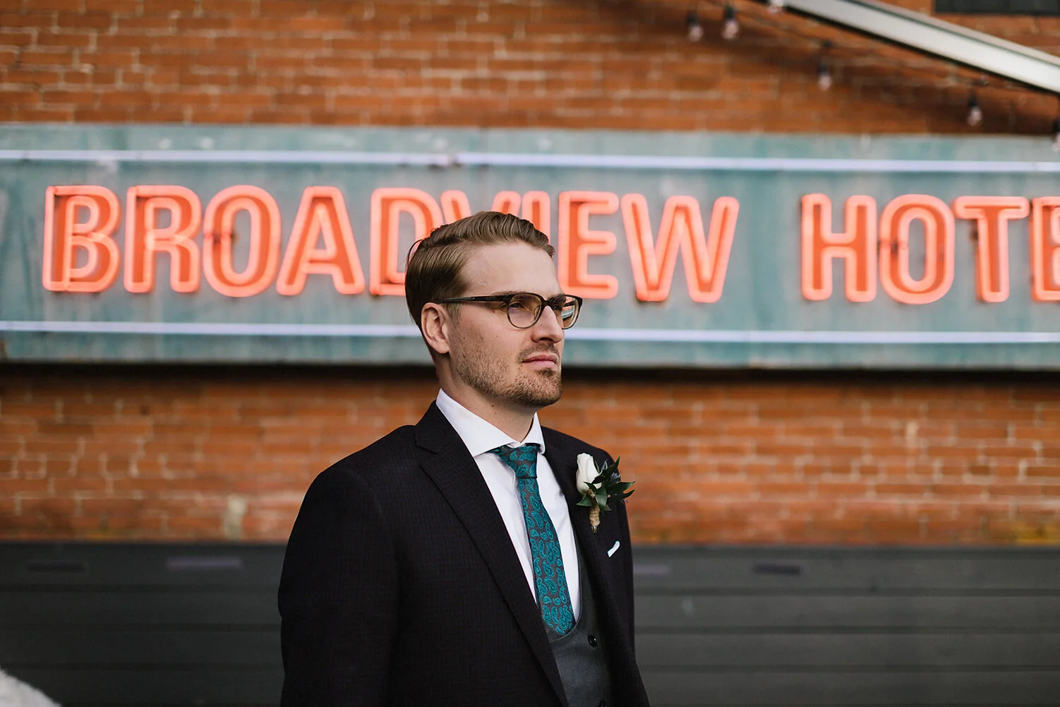 44-broadview-hotel-wedding-photos-best-wedding-venues-toronto-analog-wedding-photography-boutique-hotel-1.JPG