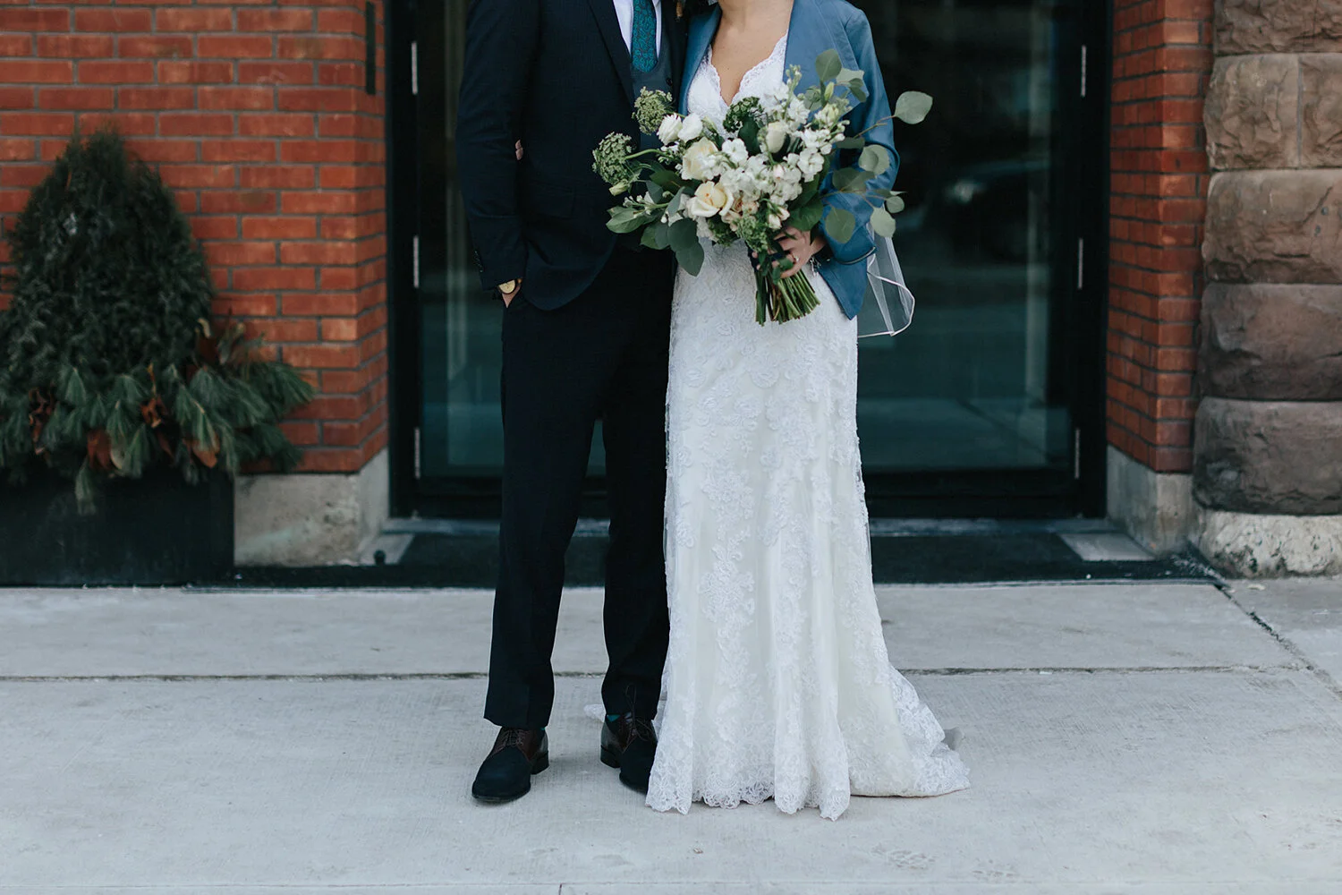 49-13-broadview-hotel-real-wedding-in-downtown-toronto-floral-bouquets.JPG