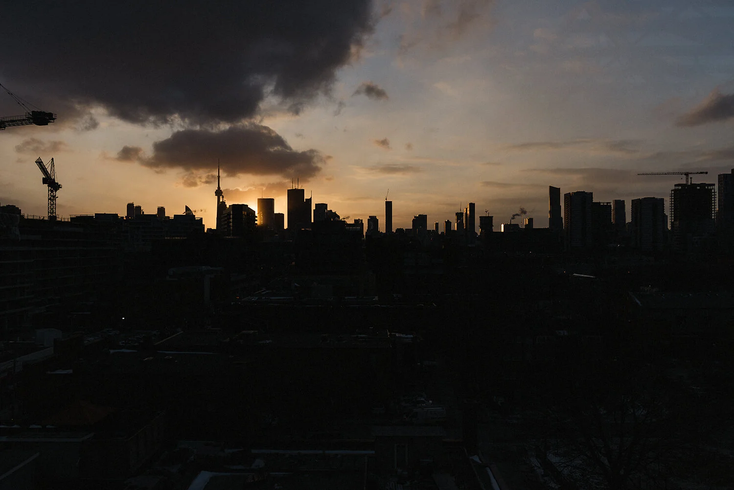 80-broadview-hotel-wedding-photos-best-wedding-venues-toronto-analog-wedding-photography-boutique-hotel-44.JPG