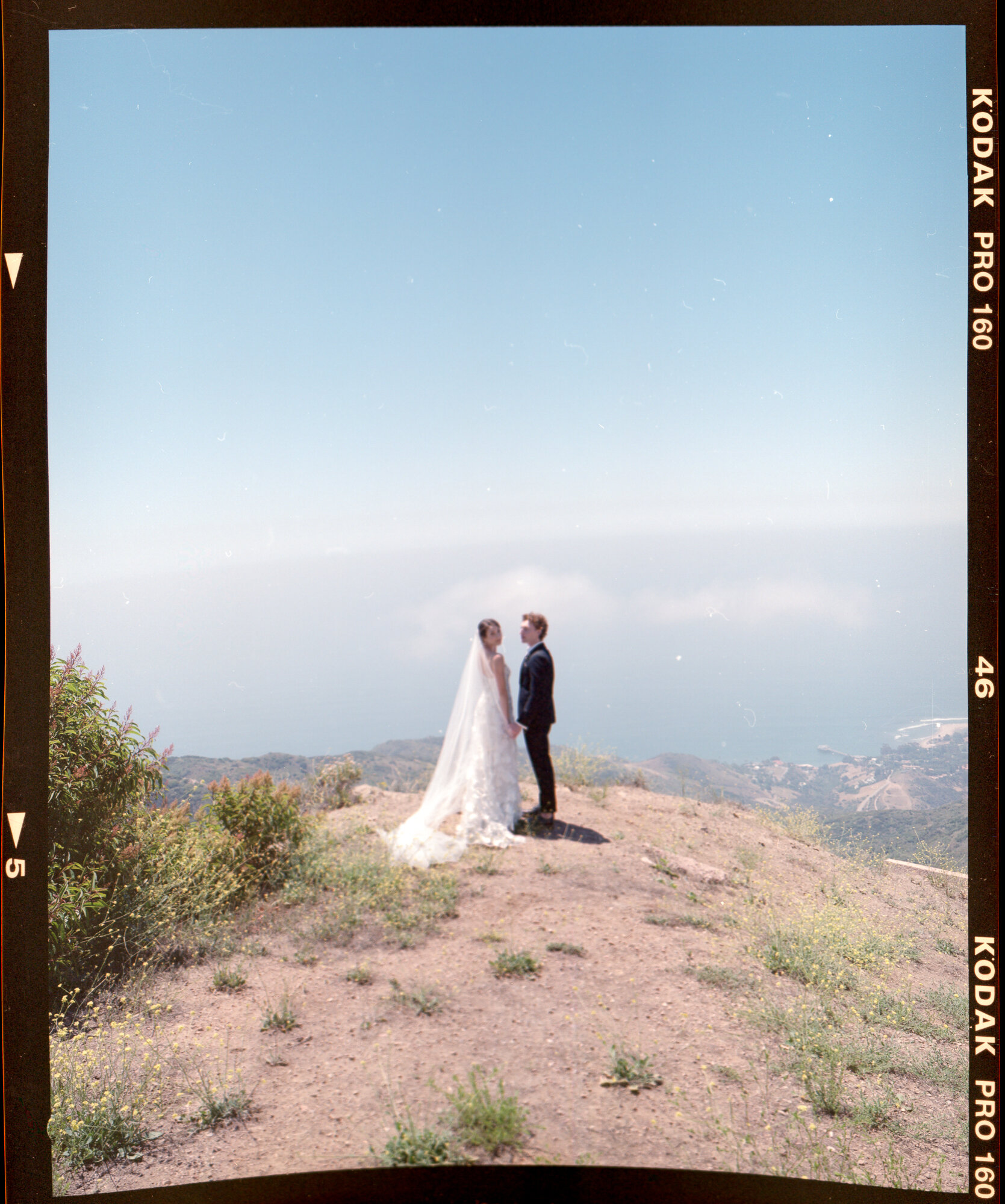 31-los-angeles-california-wedding-grass-room-dtla-venue-wedding-photography.JPG
