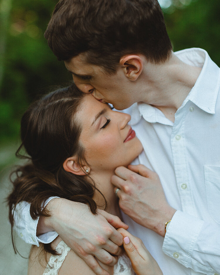 elopement-intimate-wedding-chelsea-quebec-airbnb-ideas-guides-toronto-elopement-photographer-89.JPG