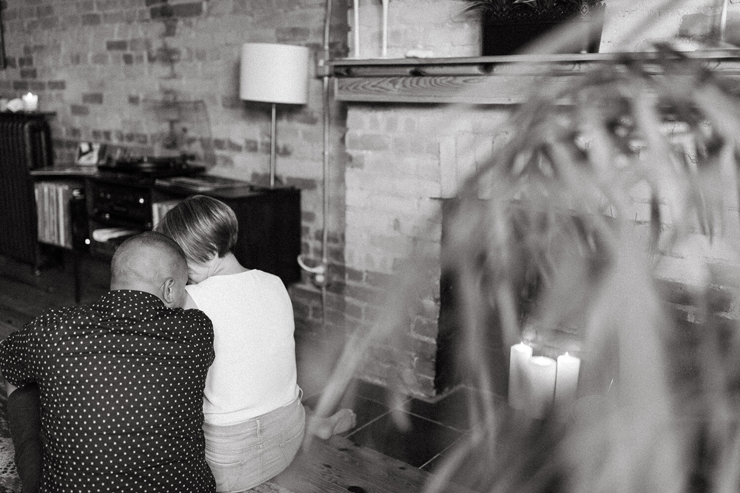 in-home-engagement-session-inspiration-toronto-wedding-photographer-candid-photojournalist-cool-trendy-15.JPG