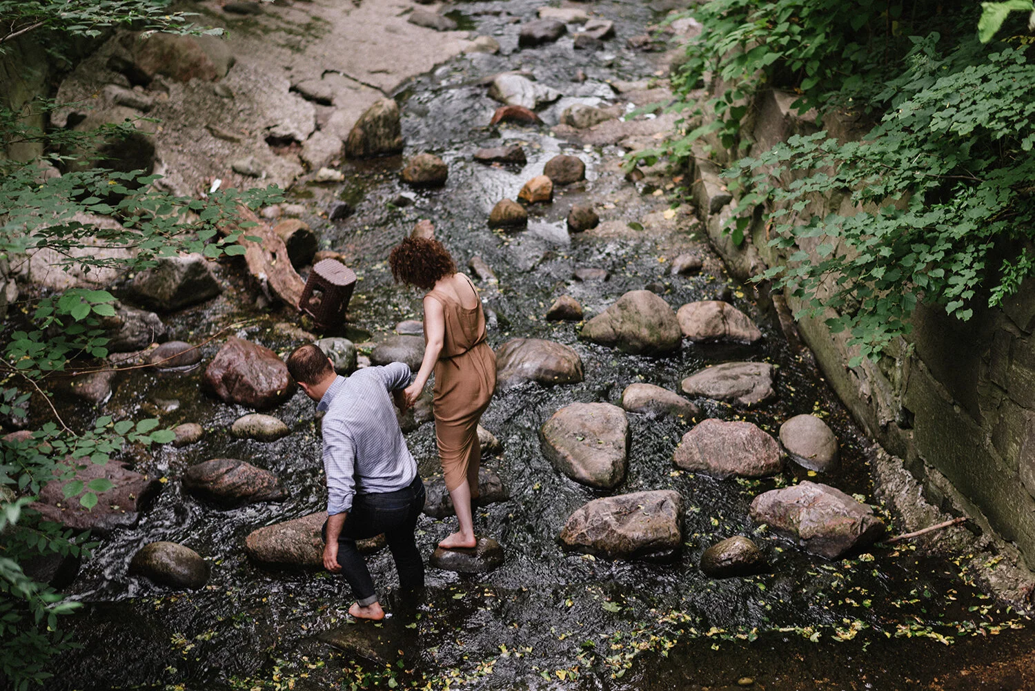 engagement-photos-toronto-summer-ravine-location-ideas-guide-portrait-photographer-toronto-11.jpg