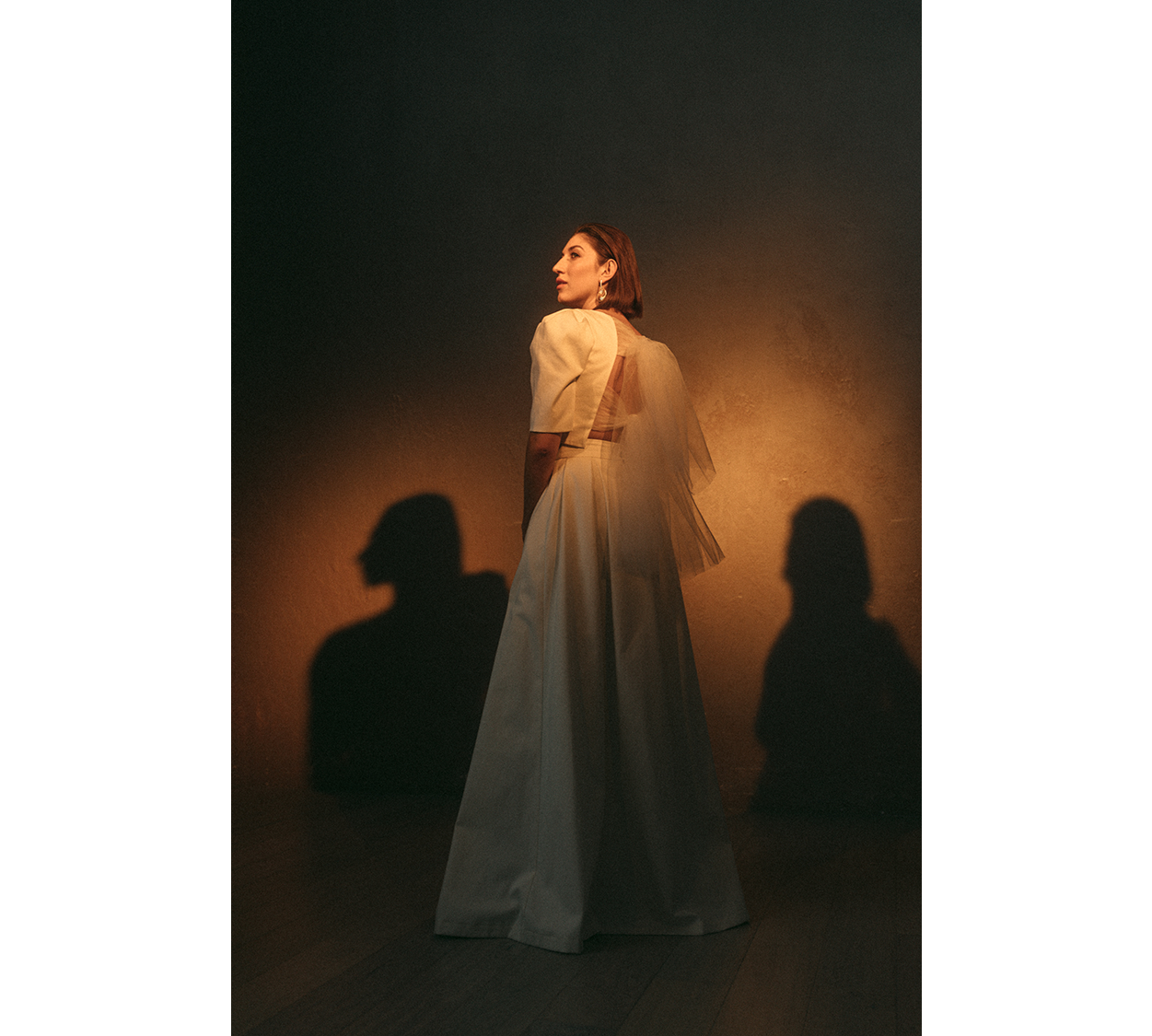 Bridal-Collection-2021-Campaign-Lookbook-Fashion-Trending-Aurelia-Hoang-Eclipse-1.PNG
