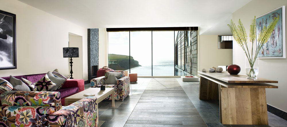  The Scarlet Lobby