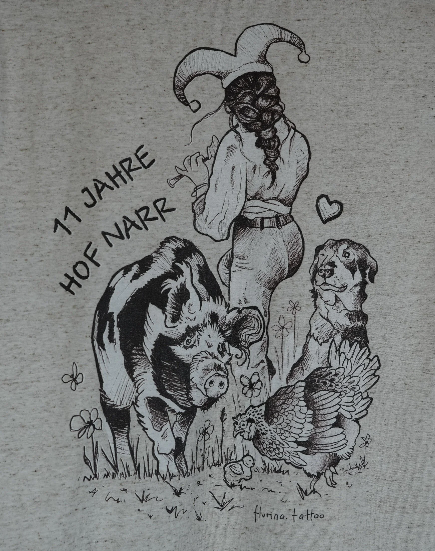 T-Shirt DETAIL Hinten 11 Jahre Hof Narr@0.5x.jpg