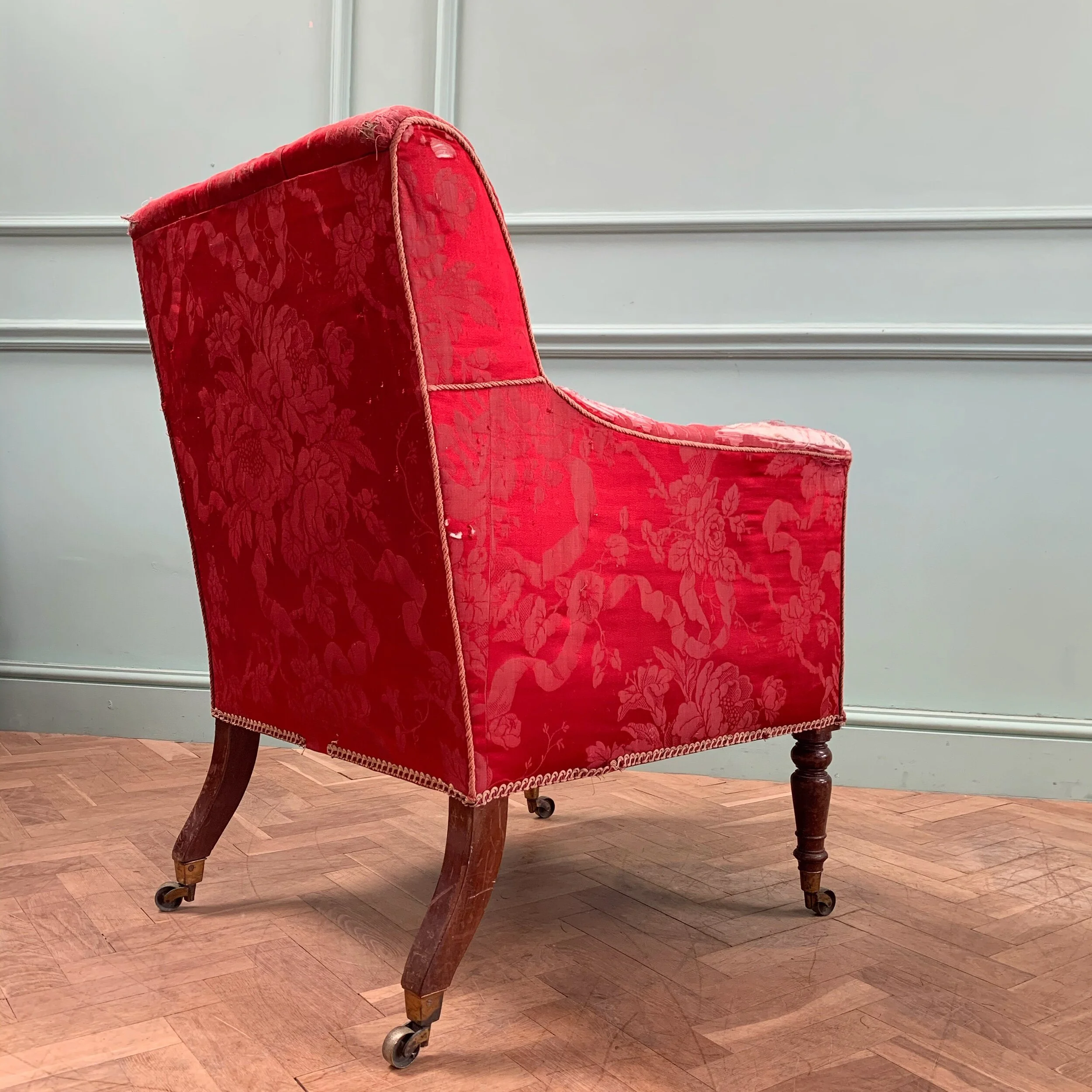 67E29BE2-C102-46C0-8372-7C59A27D3F25