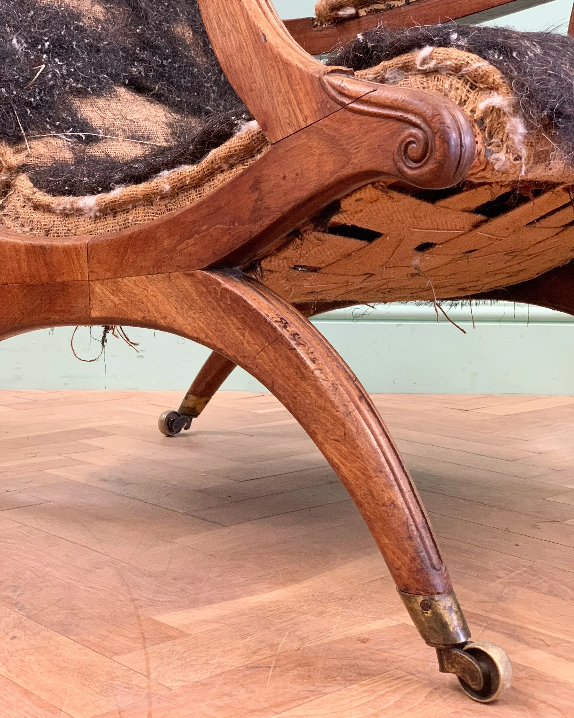 99E4DED3-81A0-433C-9376-DE70C1DEA366