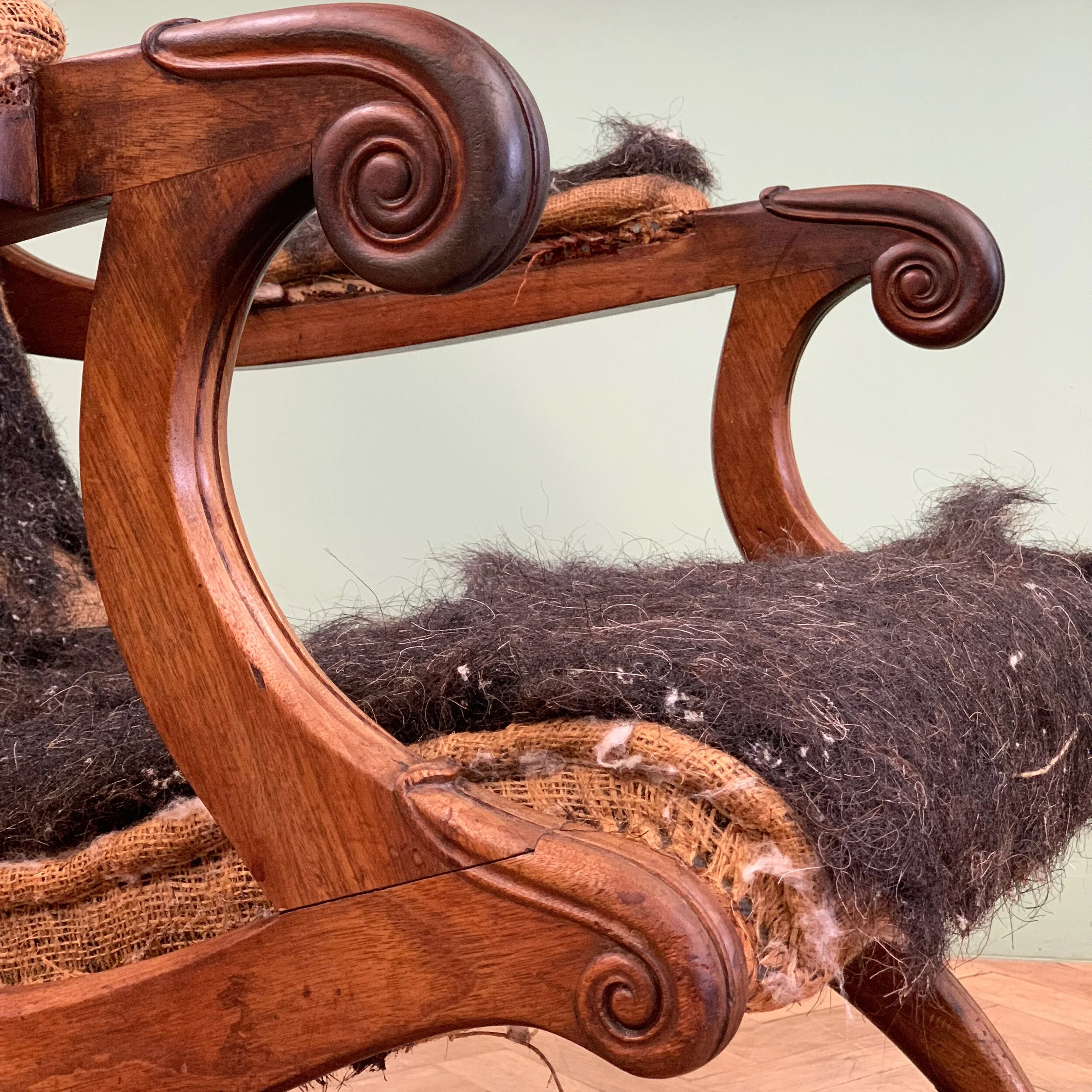 D5590A20-B20C-48D1-B37F-2FE3865086A9