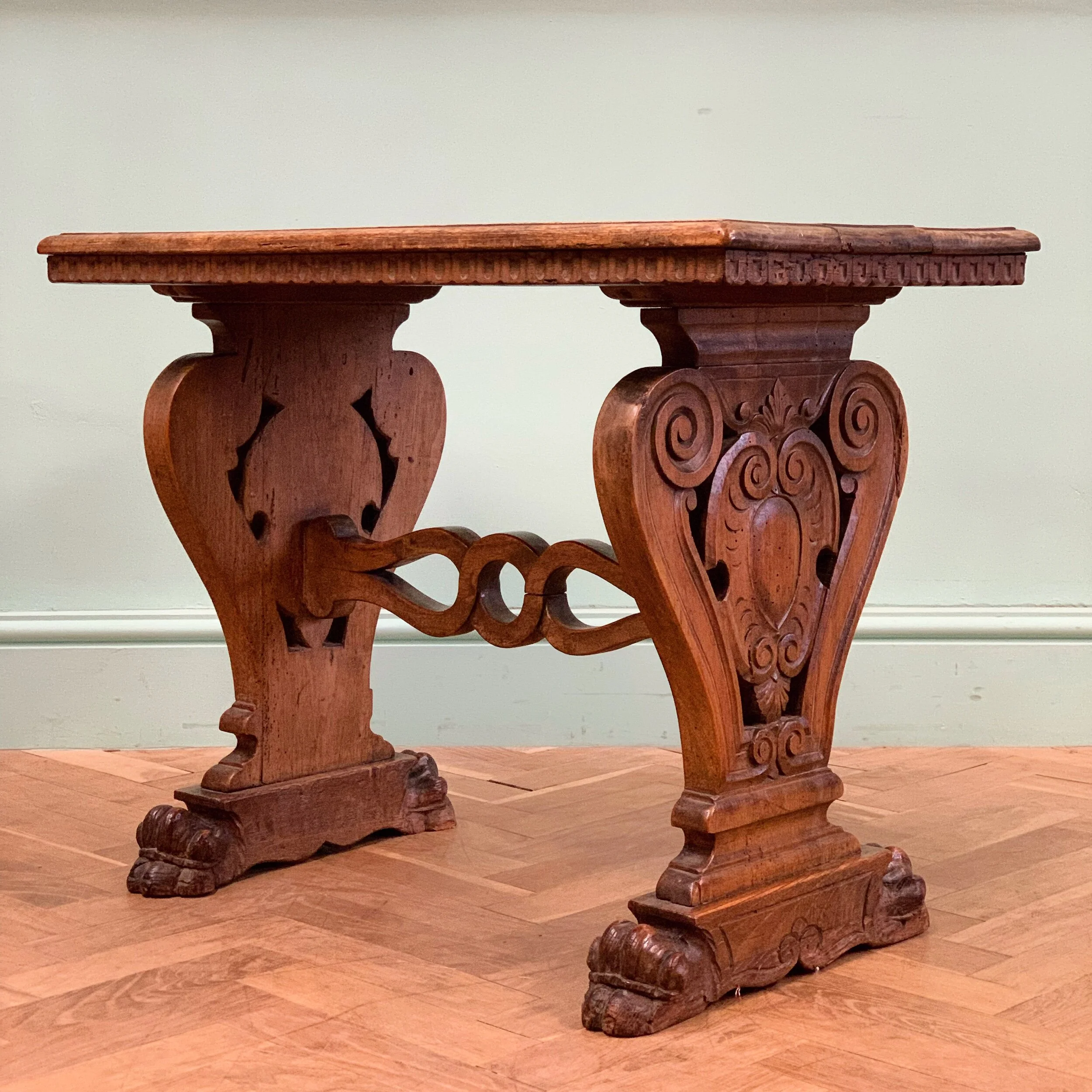 8E3D457B-4B44-43B5-B073-88DDF2882CBD