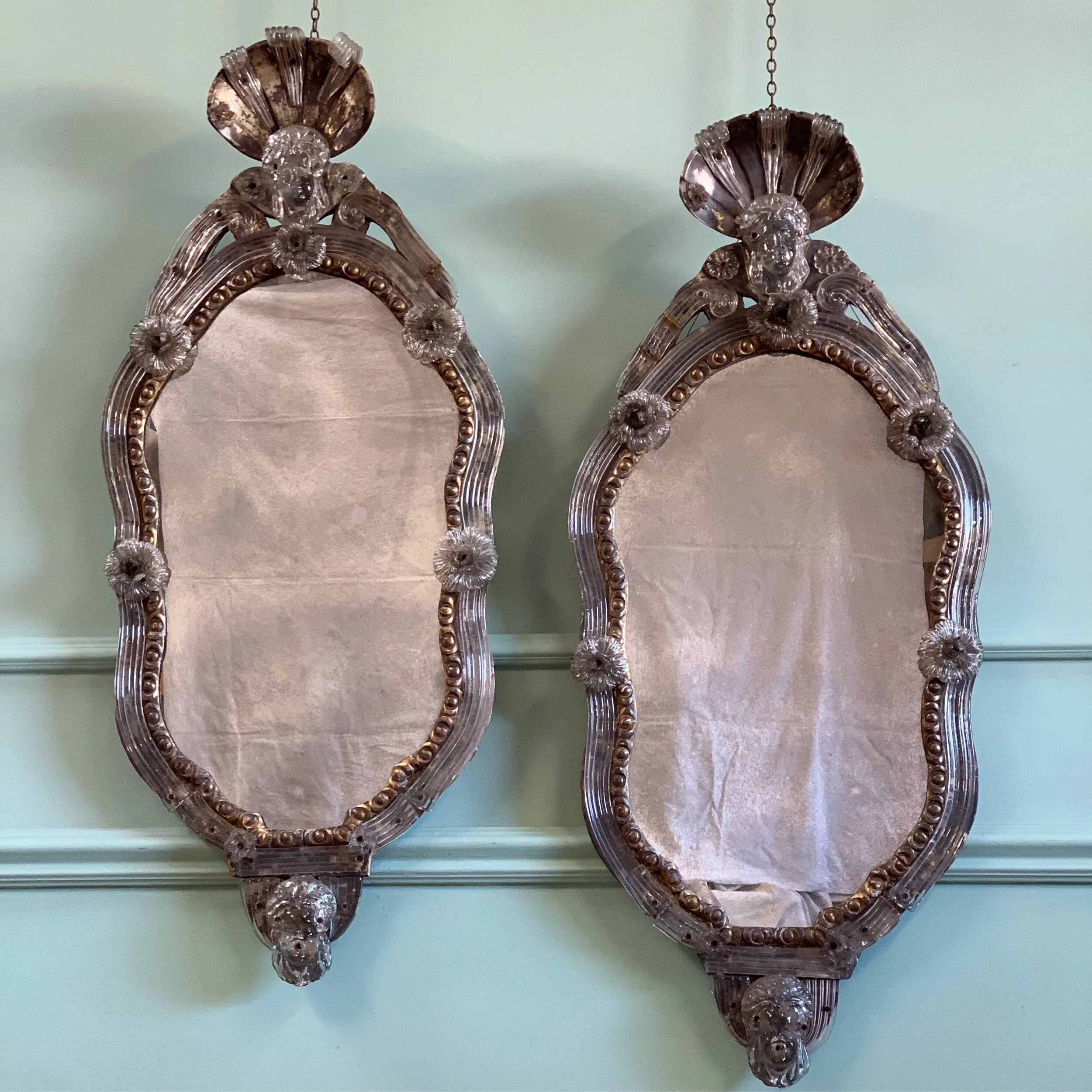 9E54D358-4263-4C7B-9854-BE648E785D15