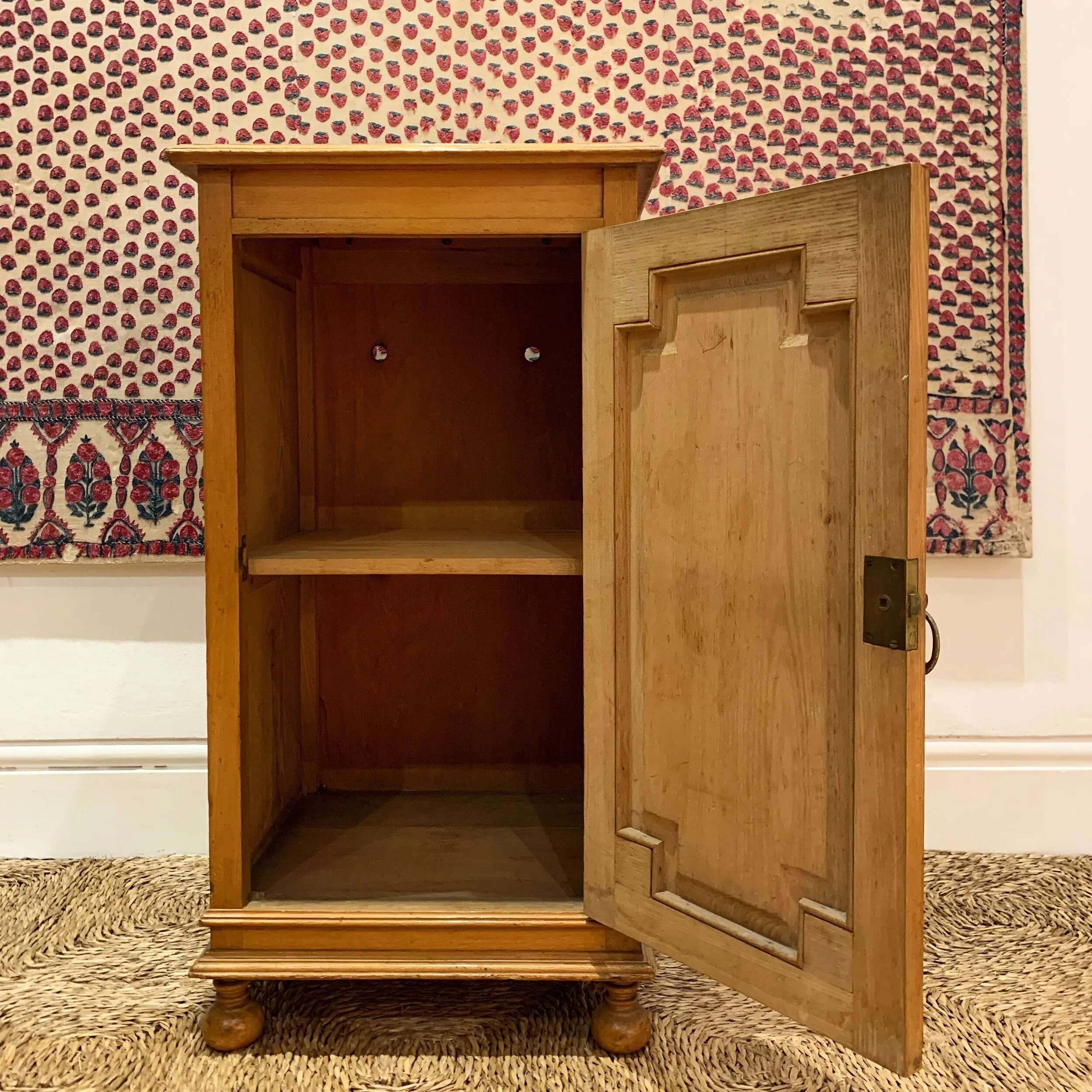 CEFBB19B-AE2F-4ABC-AB04-5EEAEDFE8119