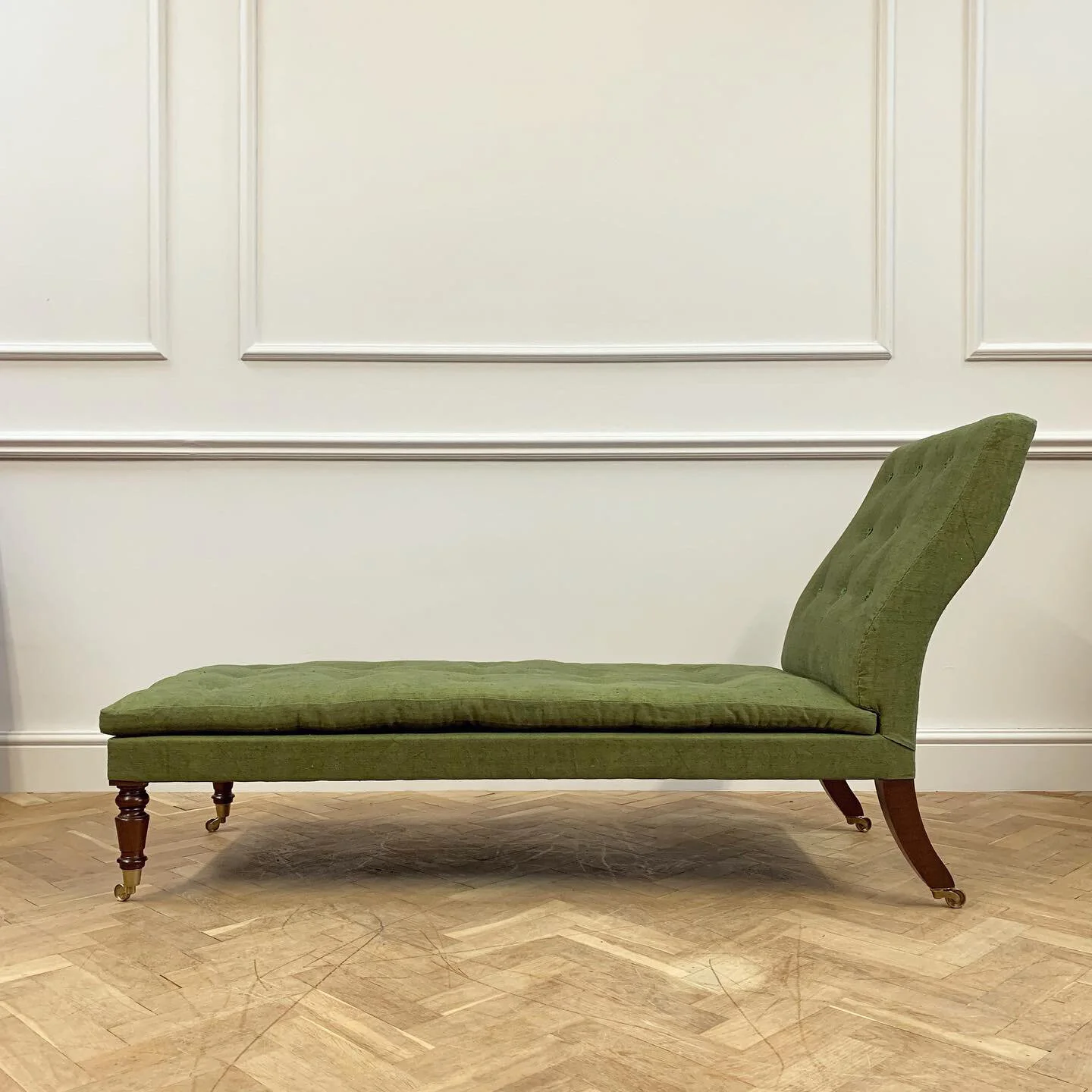 5B8F50FF-462C-44A1-8C81-F4447277F506