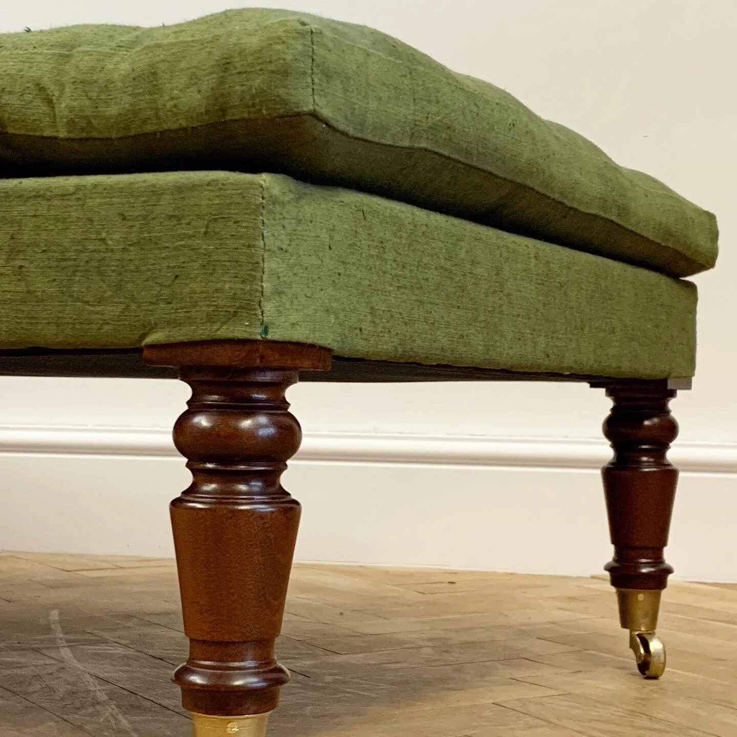 15094B86-C88A-4F8F-8A5F-A155C3F2BF91