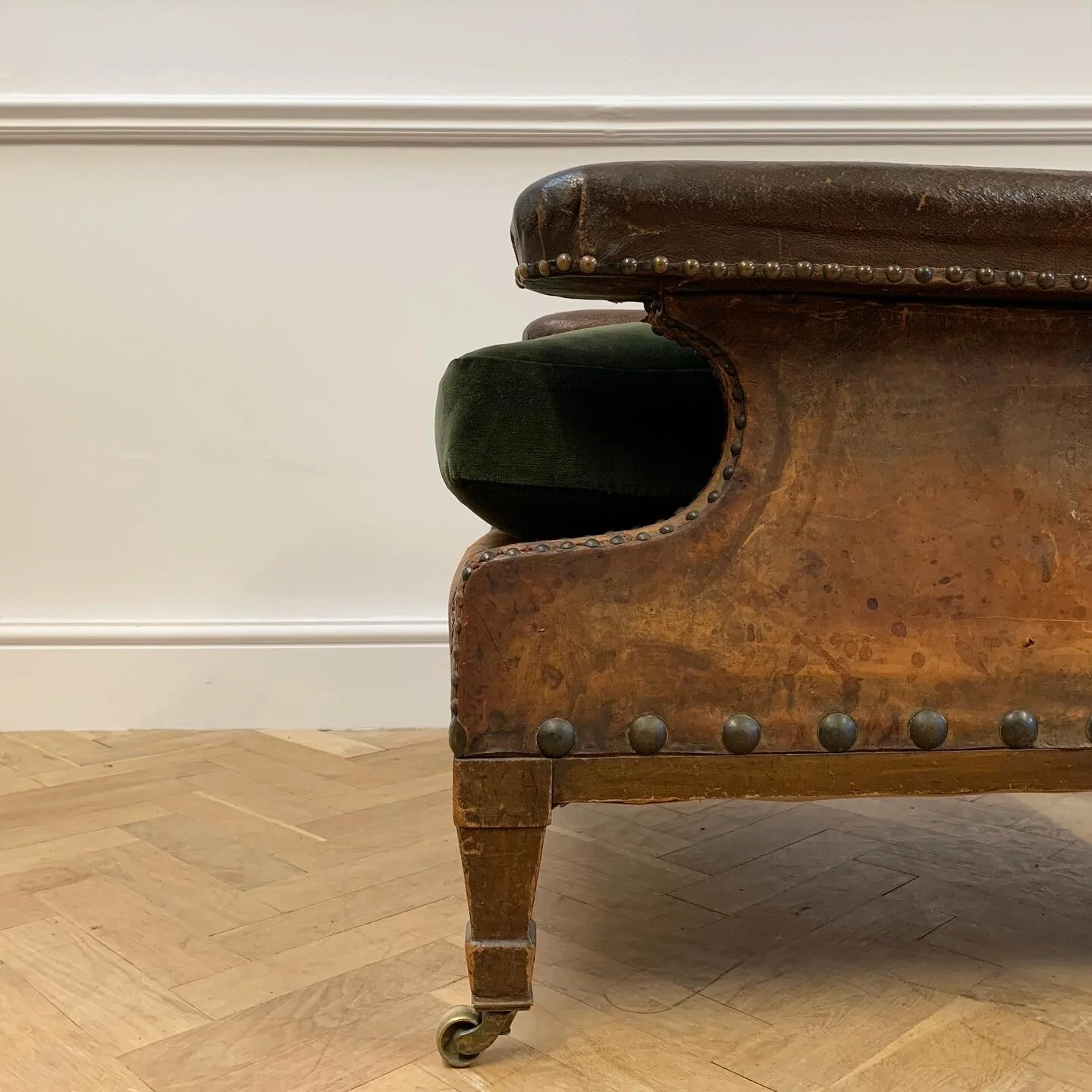 749F5D17-EF38-457D-8892-5BD2C49E7001