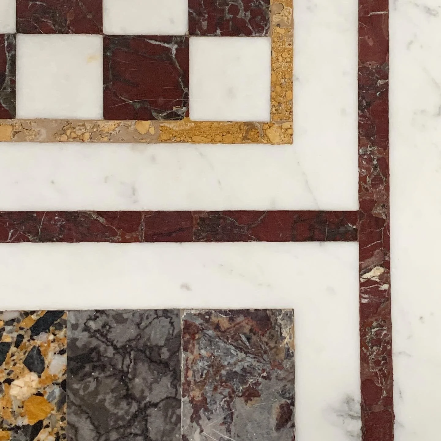 8E2E3CAE-AB1D-4050-AAE3-386BB11FF765