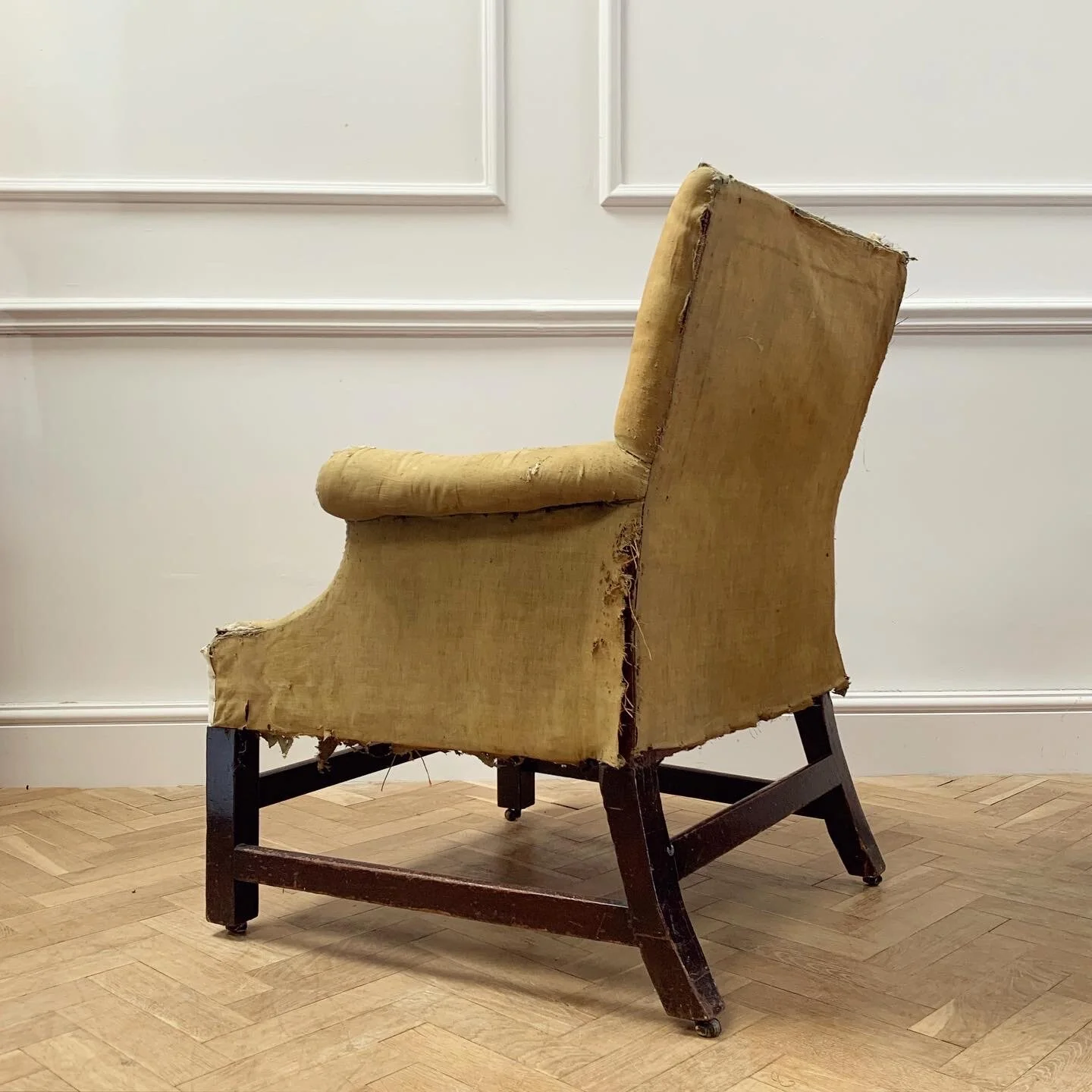 3CBE6BBE-41A5-4D52-8826-3E5AAE6454D0